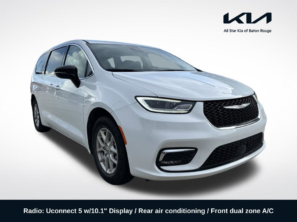 Used 2024 Chrysler Pacifica Touring-L FWD 360° Tour