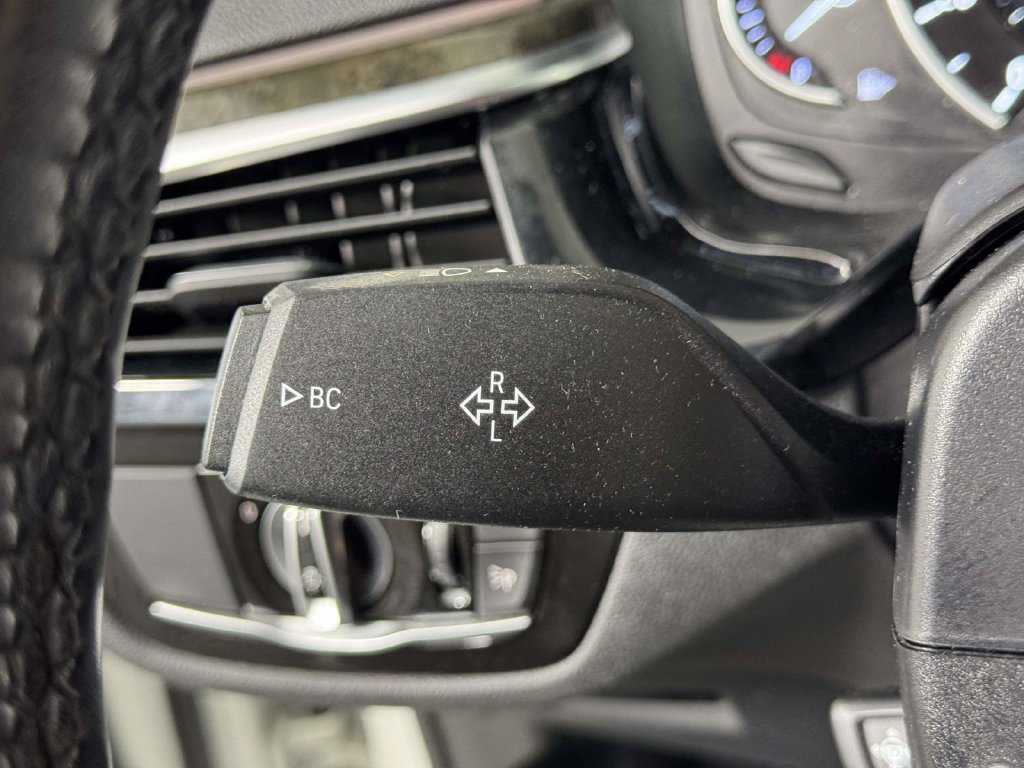 Used 2019 BMW 530i xDrive AWD/4WD image 20