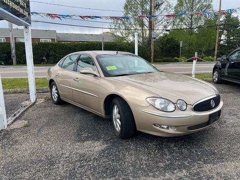 Used 2005 Buick LaCrosse CXL w/ Gold Convenience Package FWD image 2