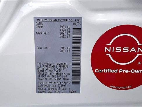 Used 2025 Nissan Altima 2.5 SV FWD image 37
