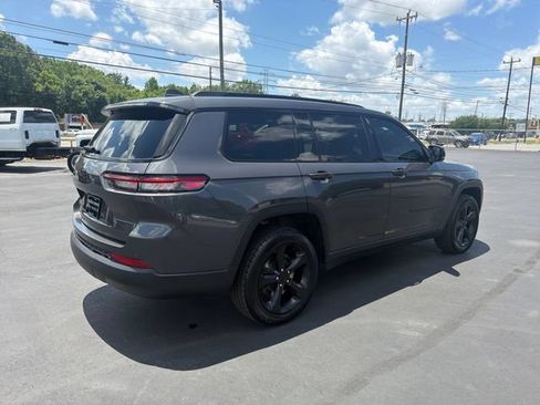 Used 2021 Jeep Grand Cherokee L Laredo AWD/4WD image 5
