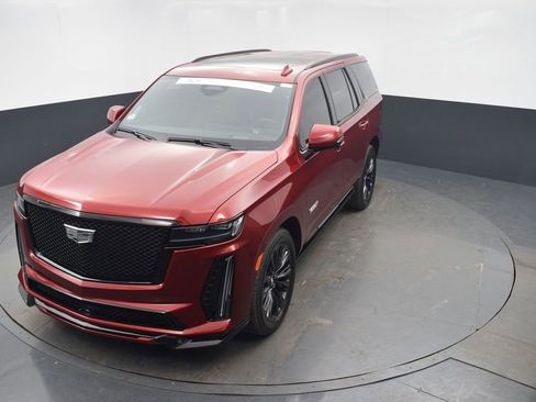 Certified 2023 Cadillac Escalade V w/ LPO, ONYX Package image 40