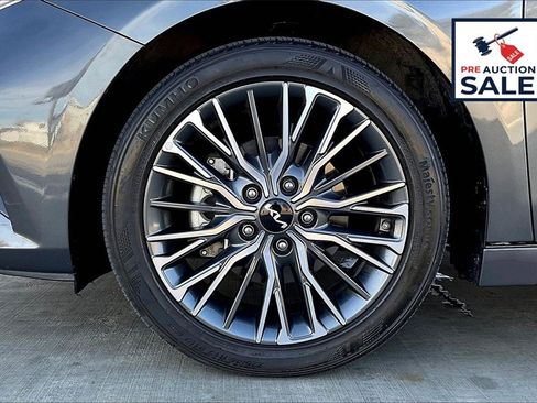 Certified 2024 Kia Forte GT-Line image 9