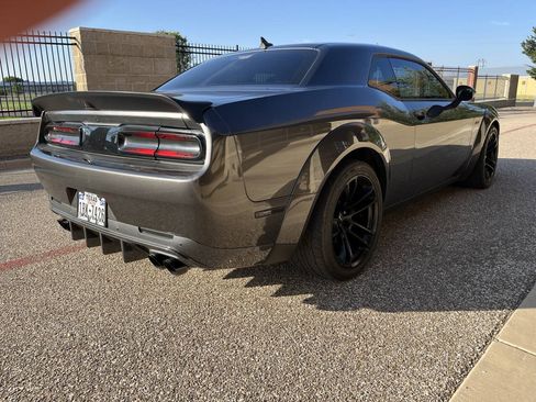 Used 2022 Dodge Challenger R/T Scat Pack RWD image 8