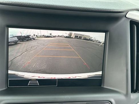 Used 2024 GMC Terrain SLE image 14