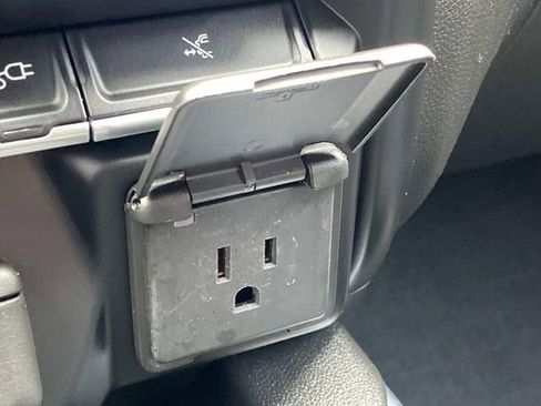 Used 2022 Chevrolet Silverado 2500 High Country w/ Safety Package II image 25