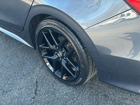 Used 2023 Honda Civic Sport image 9