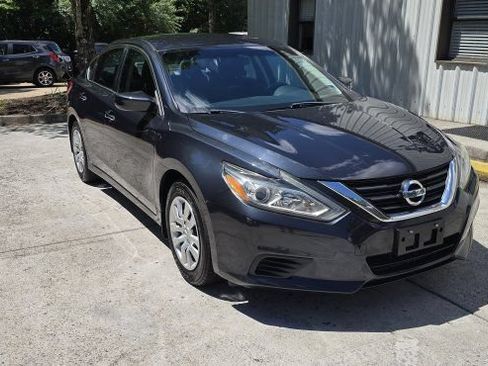 Used 2018 Nissan Altima 2.5 S w/ S Convenience Package FWD image 7