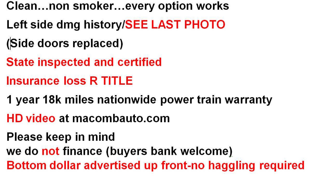 Used 2021 Buick Enclave Essence w/ Sound and Sites Package AWD/4WD image 2