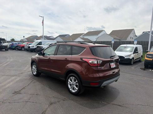 Used 2018 Ford Escape SE w/ SE Sync 3 Package FWD image 6