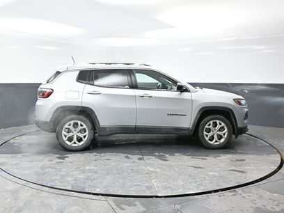 Used 2024 Jeep Compass Latitude