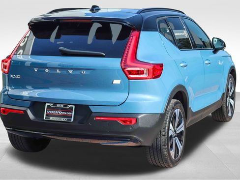 Used 2023 Volvo XC40 Recharge Plus w/ Protection Package Premier AWD/4WD image 8