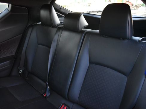 Used 2019 Toyota C-HR Limited FWD image 16
