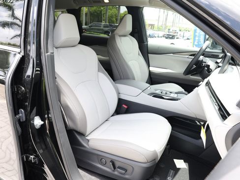 Certified 2026 INFINITI QX60 Pure w/ Cargo Package FWD image 22
