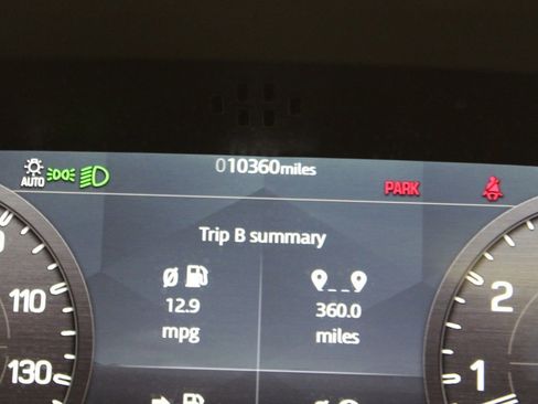 Used 2022 Land Rover Defender 90 X-Dynamic S image 24