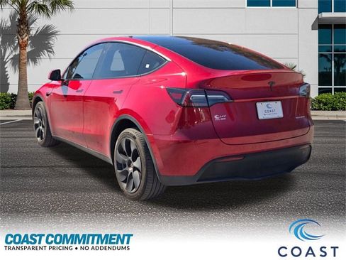 Used 2023 Tesla Model Y Long Range image 8