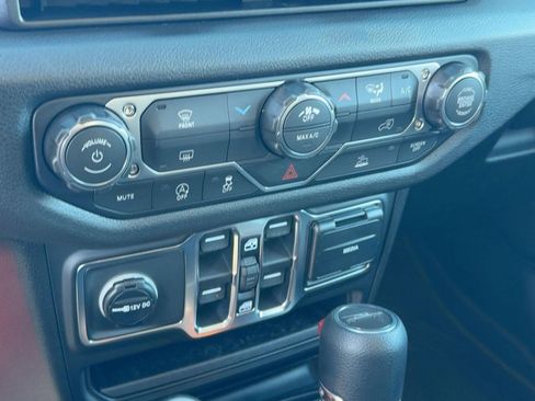 New 2026 Jeep Gladiator Sport image 24