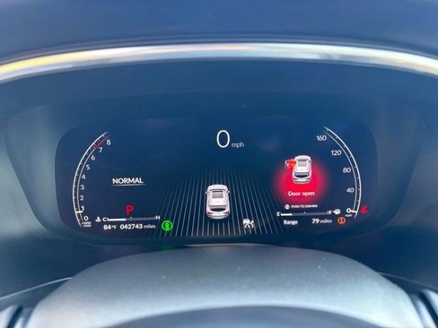 Used 2023 Acura MDX SH-AWD w/ Technology Package image 34