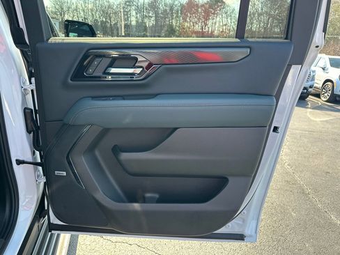New 2026 GMC Yukon XL AT4 w/ AT4 Premium Plus Package image 17