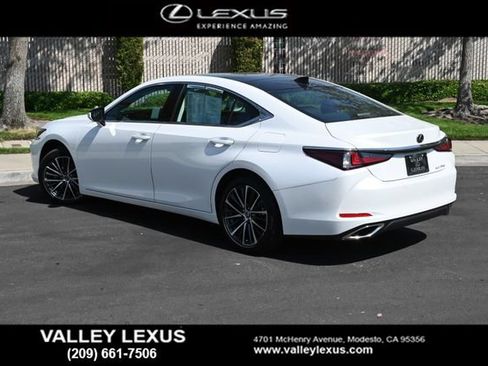Certified 2025 Lexus ES 350 w/ Premium Package FWD image 4