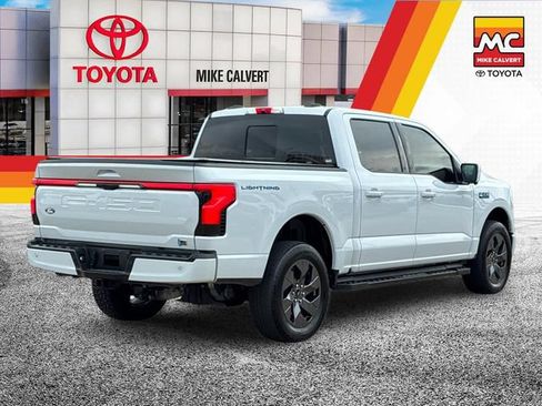 Used 2025 Ford F150 Lightning Lariat AWD/4WD image 5