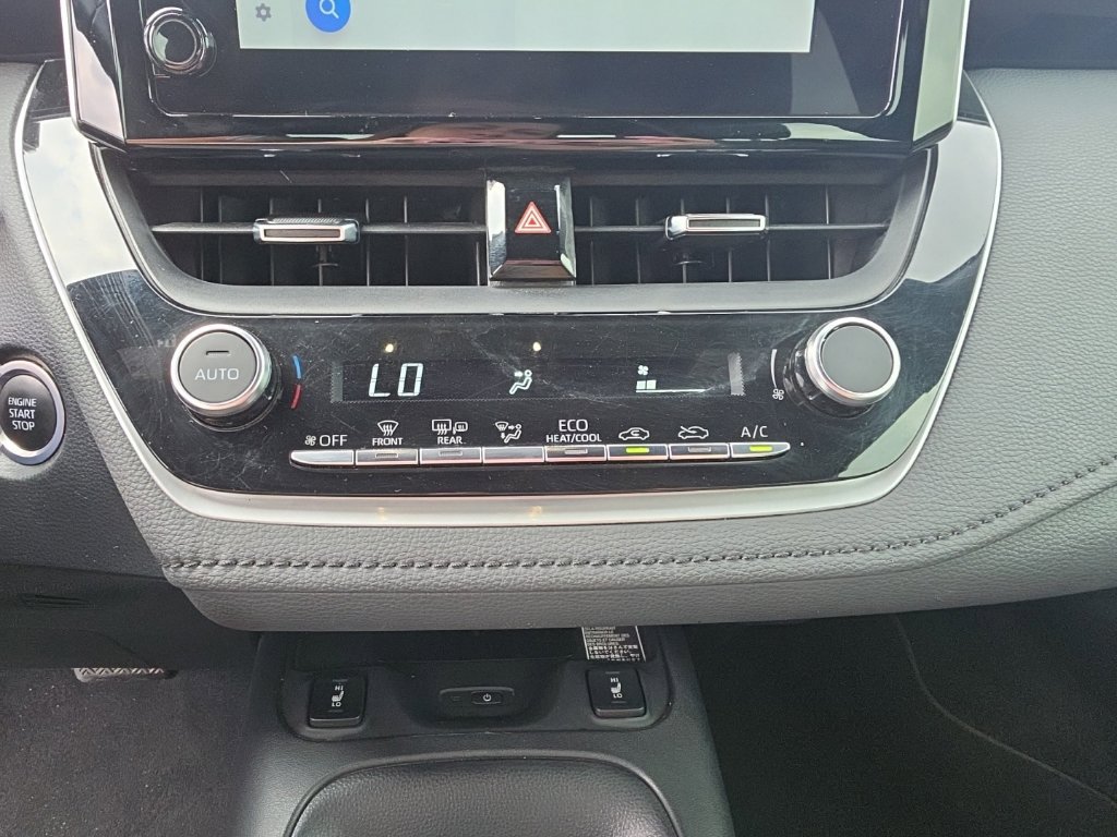 Used 2023 Toyota Corolla XSE FWD image 22