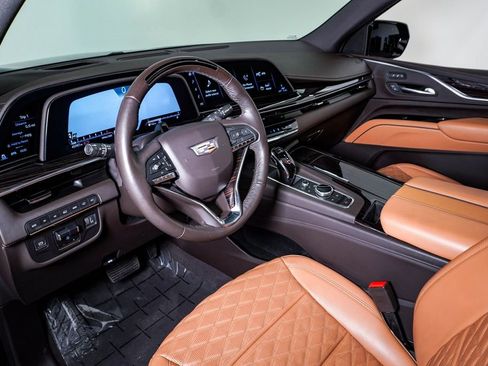 Used 2022 Cadillac Escalade ESV Sport w/ Touring Package AWD/4WD image 22