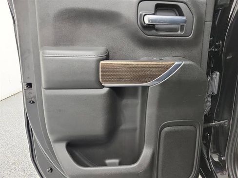 Used 2021 Chevrolet Silverado 1500 RST image 11