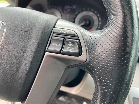 Used 2015 Honda Odyssey EX-L image 19