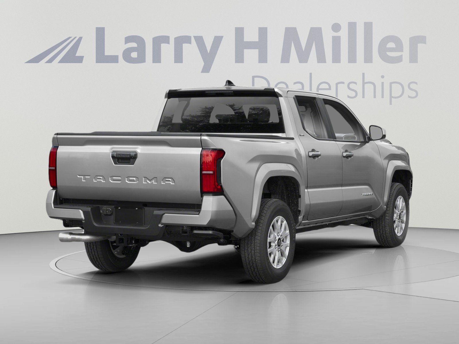 Used 2024 Toyota Tacoma SR5 RWD image 2