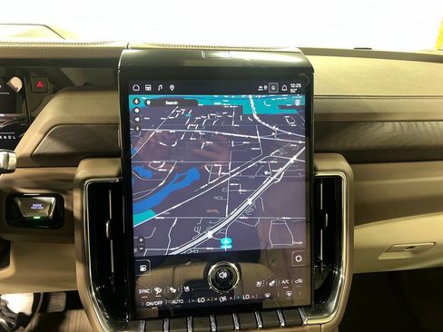 New 2026 GMC Yukon XL Denali AWD/4WD image 24