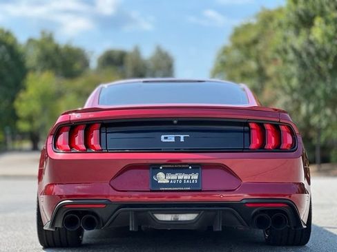 Used 2018 Ford Mustang GT RWD image 6