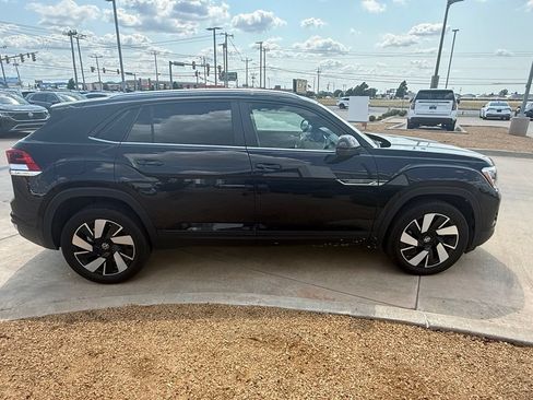 Certified 2026 Volkswagen Atlas Cross Sport SE AWD/4WD image 6