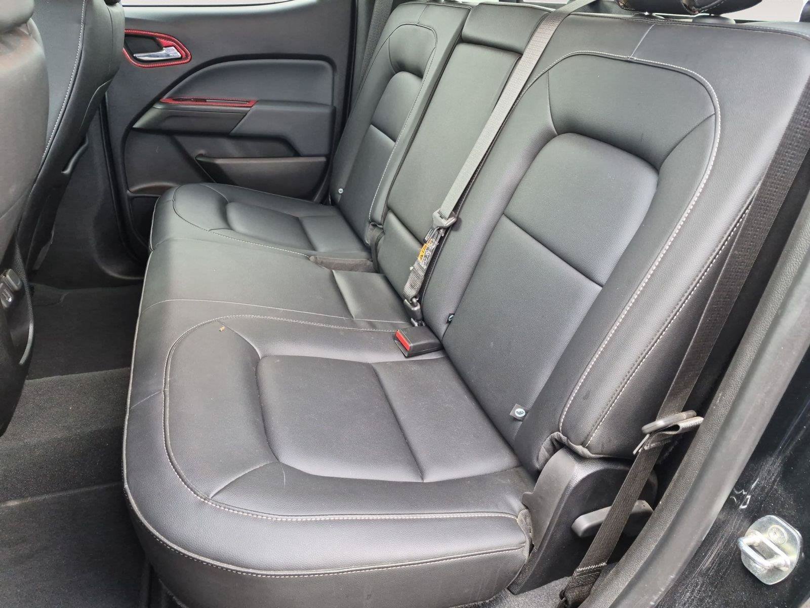 Used 2022 Chevrolet Colorado Z71 w/ Z71 Midnight Edition AWD/4WD image 12
