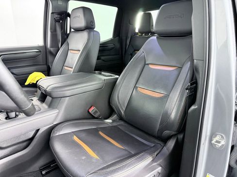 Used 2024 GMC Sierra 1500 AT4 w/ Technology Package image 11