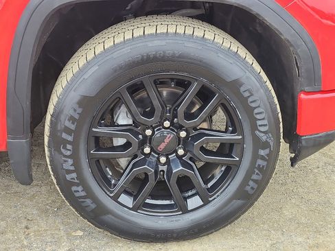 Used 2023 GMC Sierra 1500 Pro w/ Graphite Edition image 8