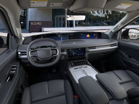 New 2026 Lincoln Navigator L Premier AWD/4WD image 10