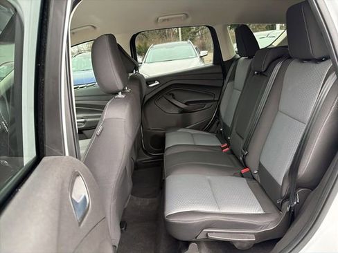 Used 2018 Ford Escape SE w/ SE Sync 3 Package image 19