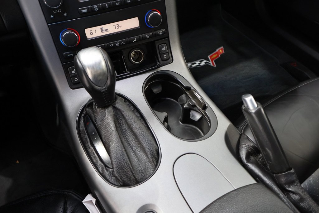 Used 2006 Chevrolet Corvette Coupe w/ Preferred Equipment Group RWD image 26