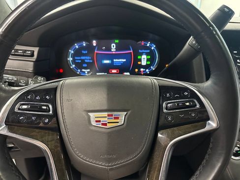 Used 2018 Cadillac Escalade Platinum AWD/4WD image 24