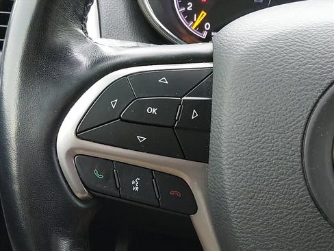 Used 2021 Jeep Grand Cherokee Limited RWD image 24