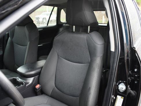 Certified 2024 Toyota RAV4 XLE w/ Convenience Package AWD/4WD image 17