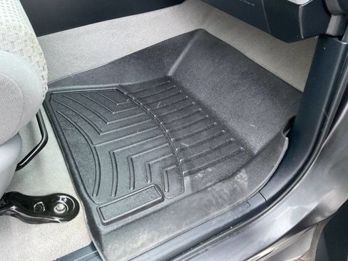 Used 2011 Toyota Tundra 4x4 CrewMax image 39