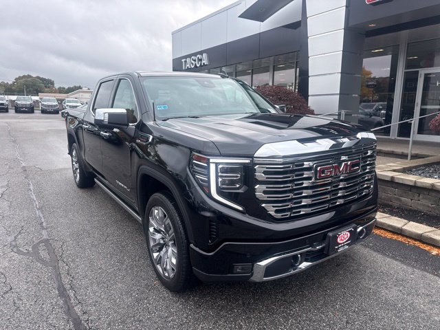 Used 2023 GMC Sierra 1500 Denali w/ Denali Reserve Package AWD/4WD image 1