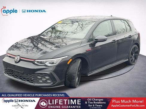 Used 2022 Volkswagen GTI SE image 3