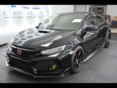 Used 2019 Honda Civic Type R image 1