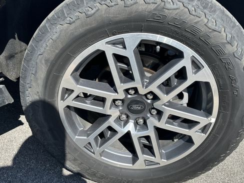 Used 2025 Ford Expedition Max Active AWD/4WD image 13