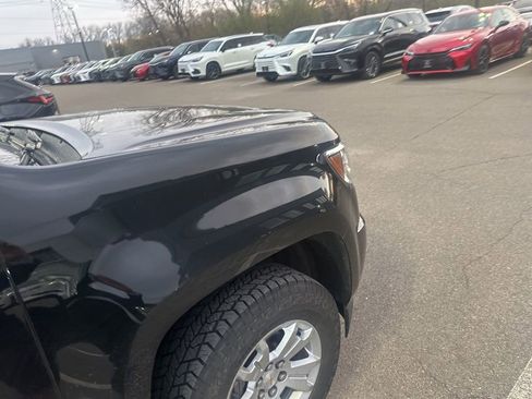 Used 2015 Chevrolet Colorado LT w/ Luxury Package image 21