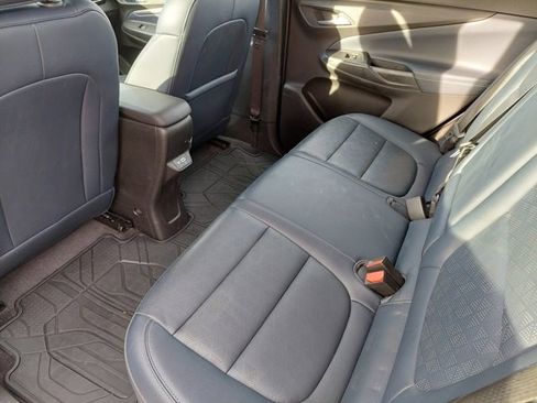 Used 2023 Chevrolet Bolt EUV LT w/ Convenience Package image 32