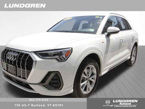 Used 2023 Audi Q3 2.0T Premium Plus w/ Premium Plus Package AWD/4WD image 6